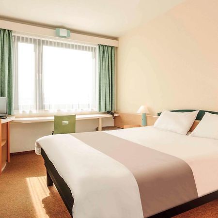 Ibis Rostock Am Stadthafen מראה חיצוני תמונה