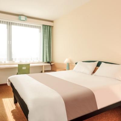 Ibis Rostock Am Stadthafen מראה חיצוני תמונה