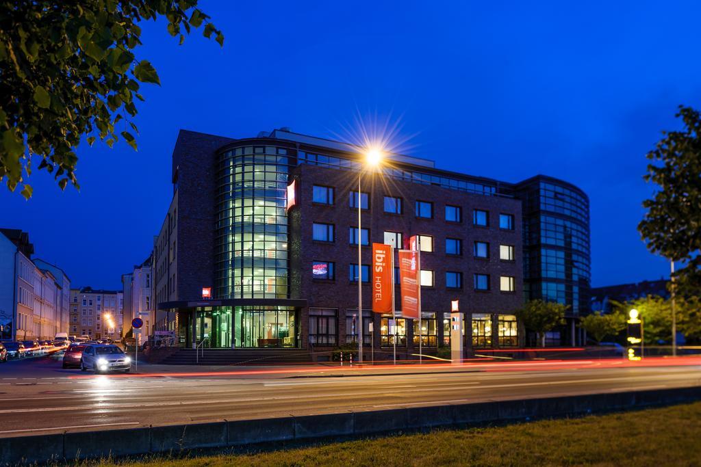 Ibis Rostock Am Stadthafen מראה חיצוני תמונה
