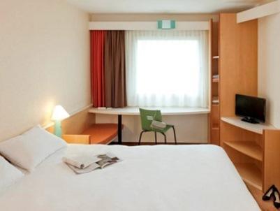 Ibis Rostock Am Stadthafen מראה חיצוני תמונה